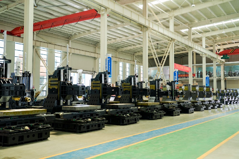 Ngành máy công cụ Trung Quốc học hỏi từ thế giới