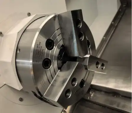 Vì Sao Mâm Cặp CNC Quan Trọng Hơn Bạn Nghĩ?