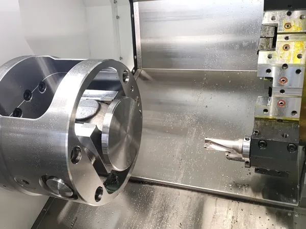 Gia Công Trục Lệch Tâm CNC: Quy Trình và Thiết Bị